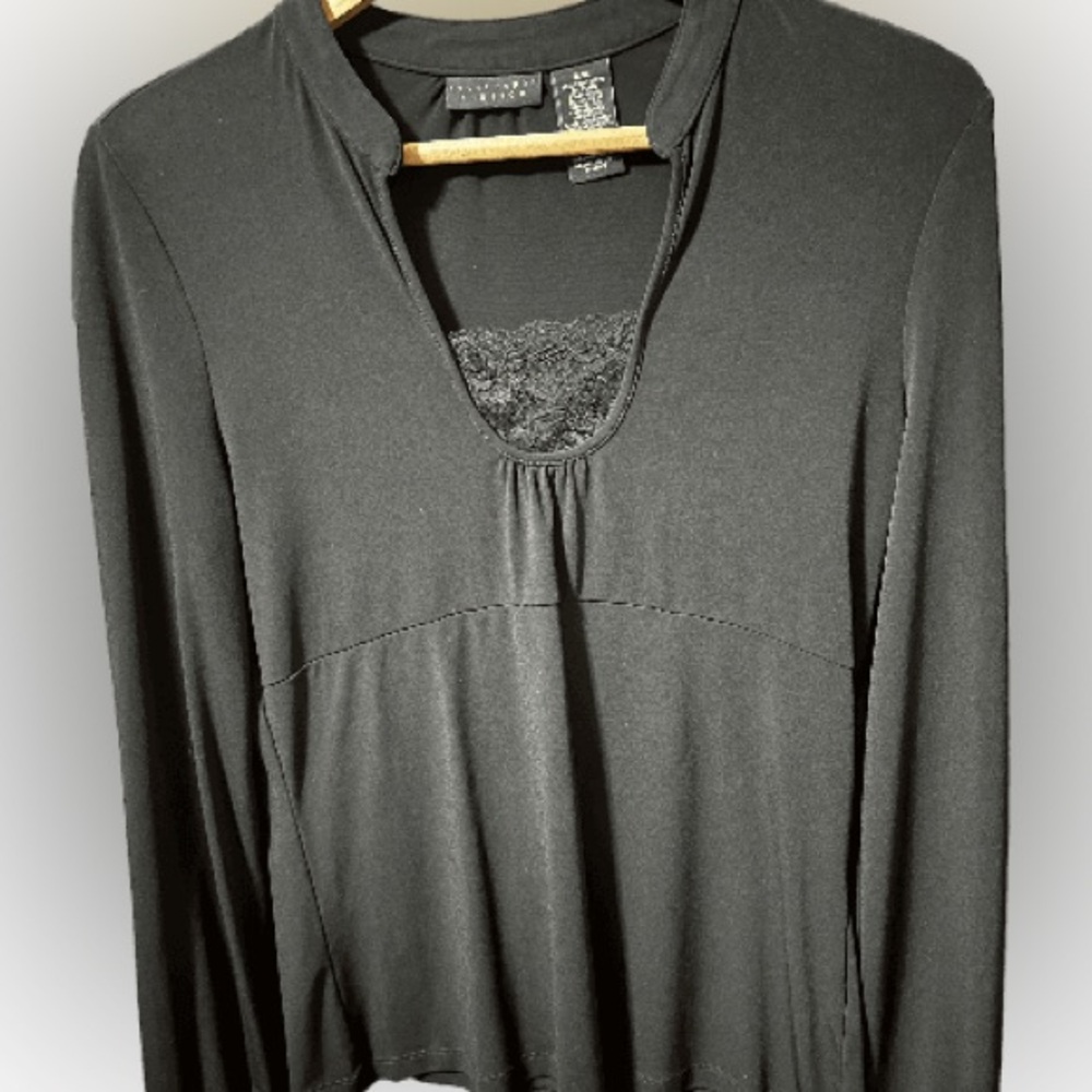 Apostrophe stretch black long sleeve shirt Size Medium